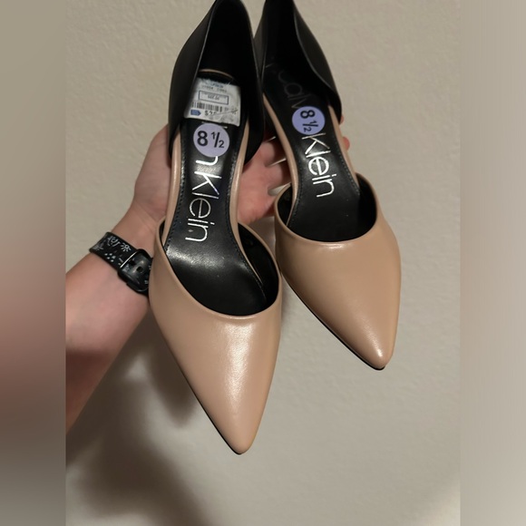 Calvin Klein dual colored high heels size 8.5 - Picture 1 of 3